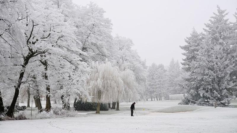 091219 winter golf.jpg