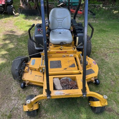   Hustler ATZ Super-Z 60" Commercial Zero-Turn Rotary Mower Only 650hrs