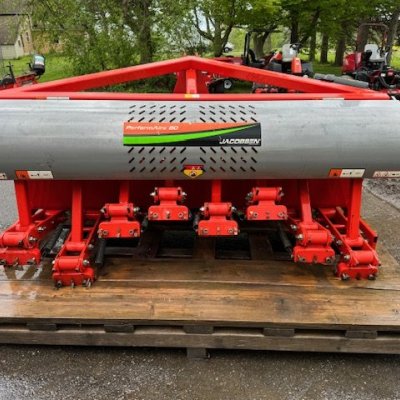   Jacobsen Perform 80 Aerator