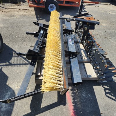   Rahn Ballfield Groomer