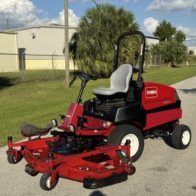   Toro Groundsmaster 3280