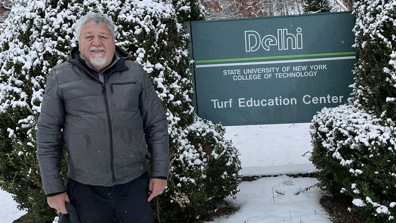 122325 dom morales 1.jpg