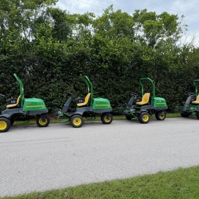  2015 John Deere 2500b