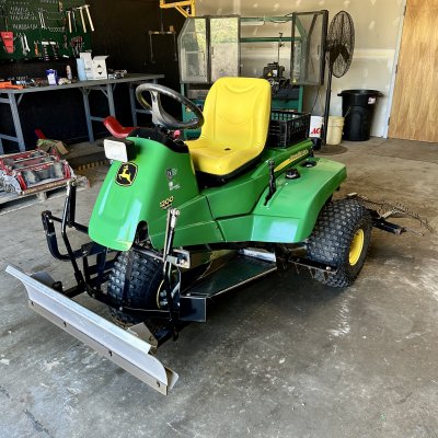  2019 John Deere 1200 Hydro Bunker Rake