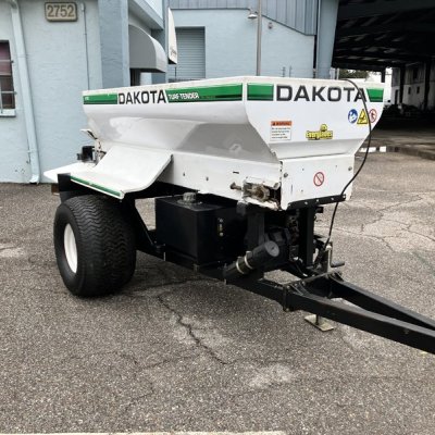  2019 Dakota 410 Turf Tender