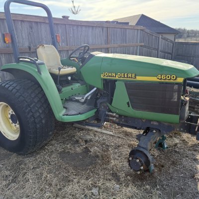  1999 John Deere 4600