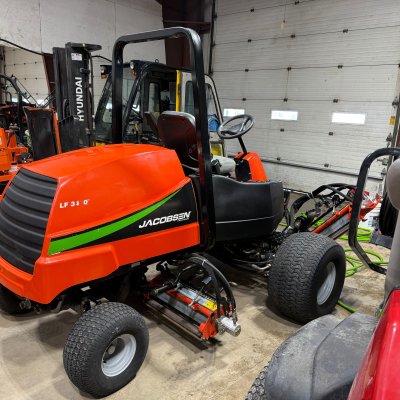  2013 Jacobsen Jacobsen LF-3400  4x4 Fairway Mower