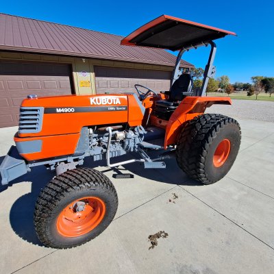  2006 Kubota M4900