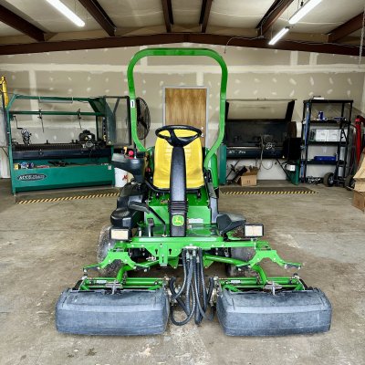  2018 John Deere 2500B Greens Mower