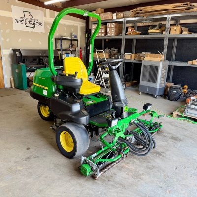  2015 John Deere 2500B Greens Mower