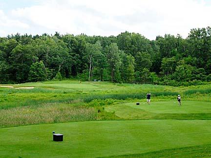 Golfers at Island Hills can play five-, seven- or 12-hole routes, as well as a mini-18 version of the 1999 Ray Hearn design.