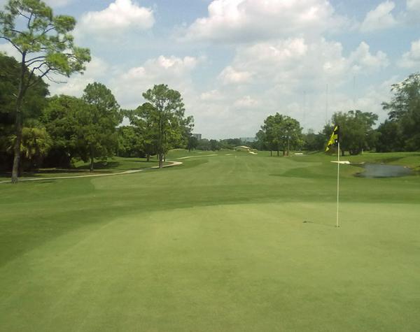 Built in 1923 and designed by Thomas Bendelow, Dubsdread Golf Course in Orlando has stood the test of time.