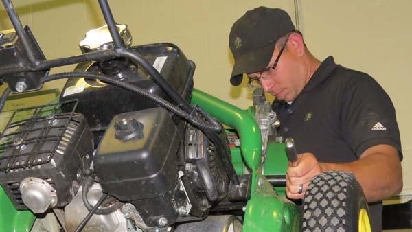 2015 Golden Wrench winner Robert Smith of Merion Golf Club.