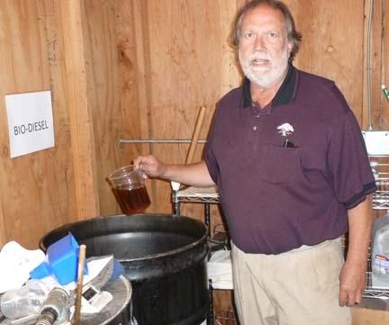 Brian Sjögren demonstrates how to make bio-diesel for use at Corral de Tierra Country Club.