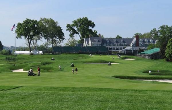 A view along the 18th fairway at Oakmont. Photo by John Reitman